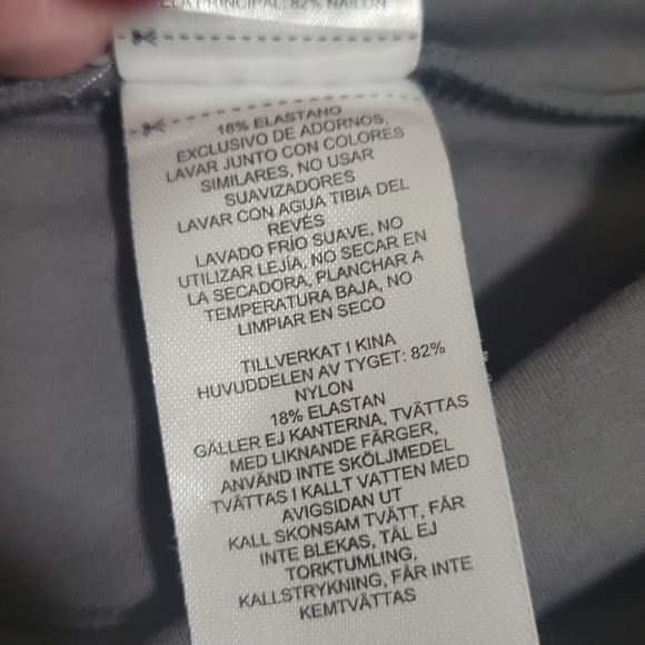 gymshark leggings with multiple pockets size small - Picture 9 of 12